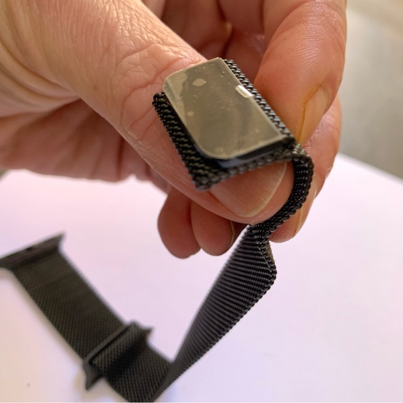 Apple Watch Milanese Loop Band - Graphite - Picture 8 of 14
